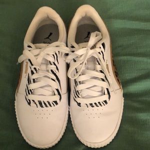 Women’s size 7 Puma Carina Animal Mix sneakers